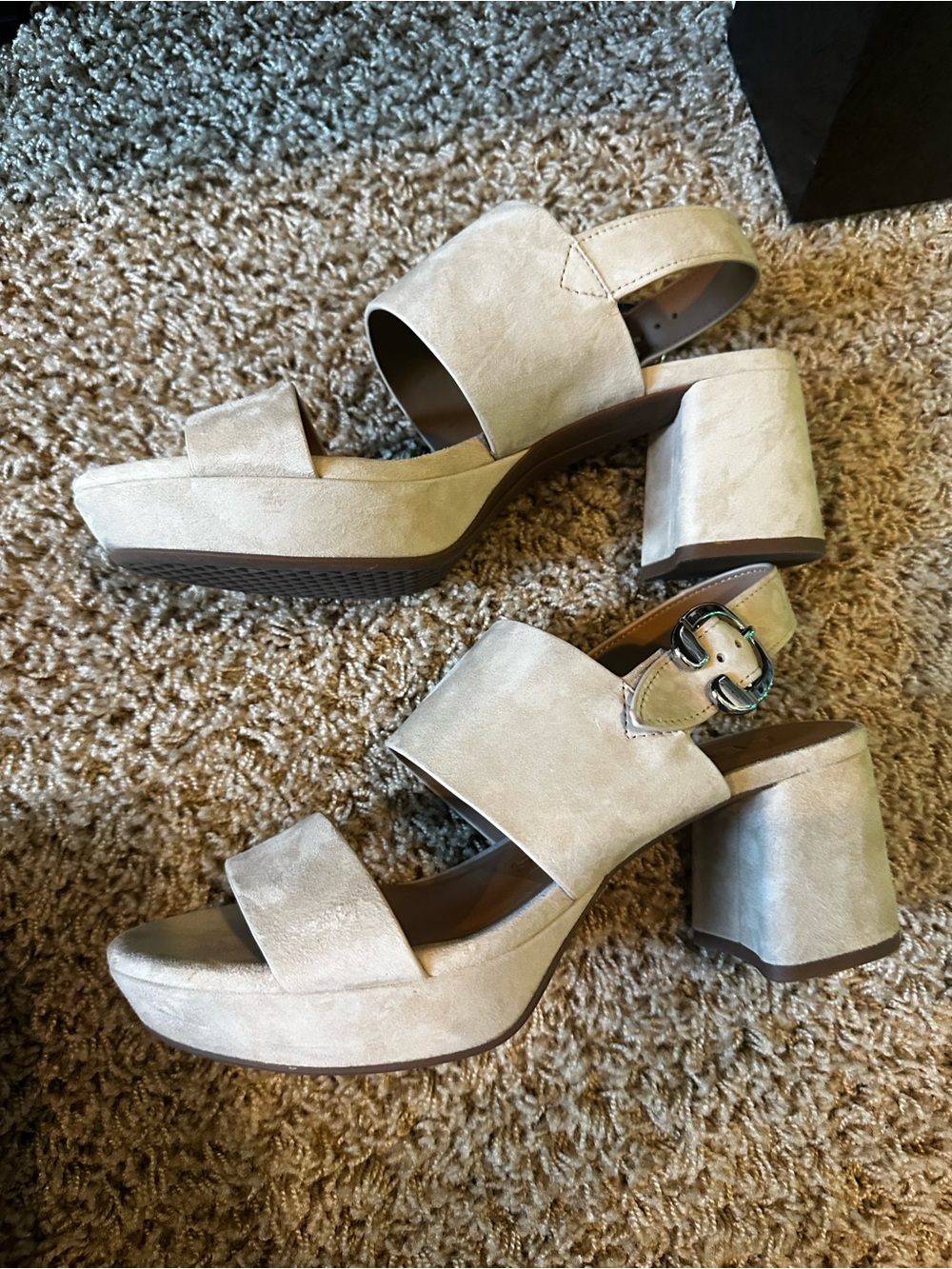 Aerosoles Camera Stone Suede Sandals - Picture 3 of 16